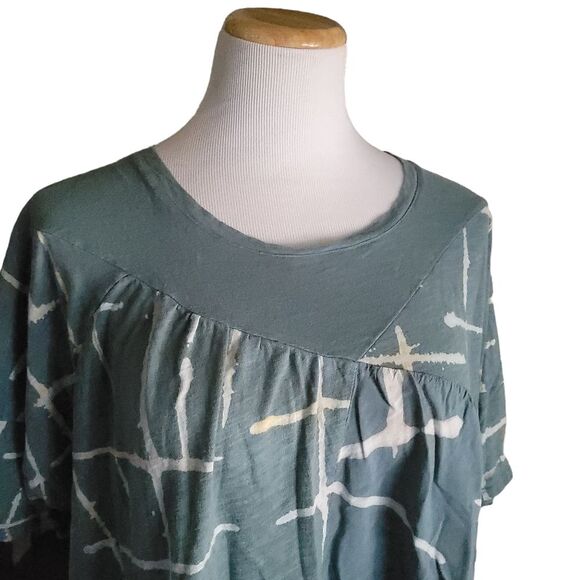 Anthropologie AKEMI + KIN 'Light Streaks' Blue Short Sleeve Swing Tee Size Large - Picture 5 of 11